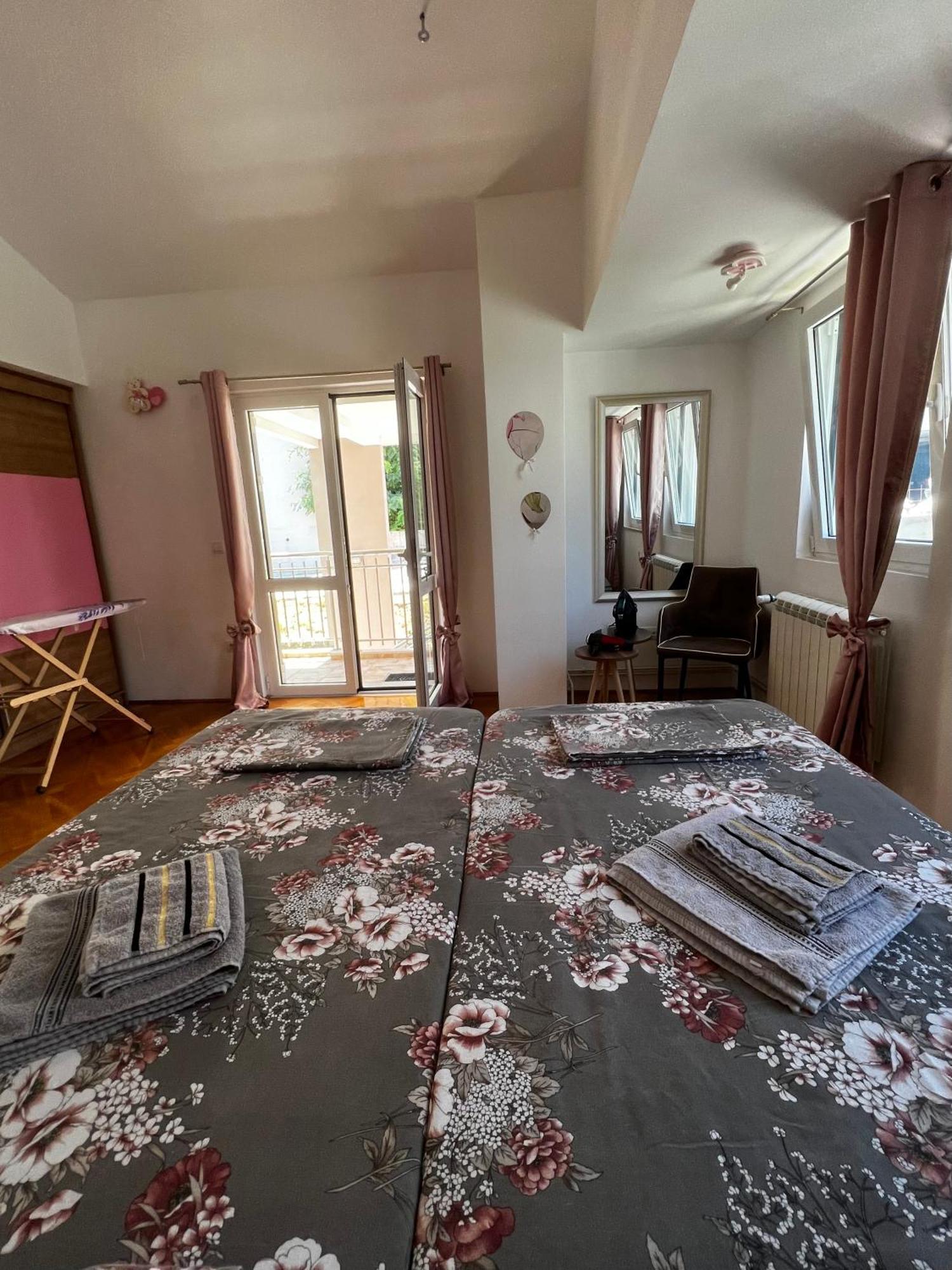 Guest House Mrvaljevic Budva Exterior foto